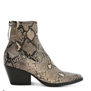 dolce vita women's shanta leather western booties
